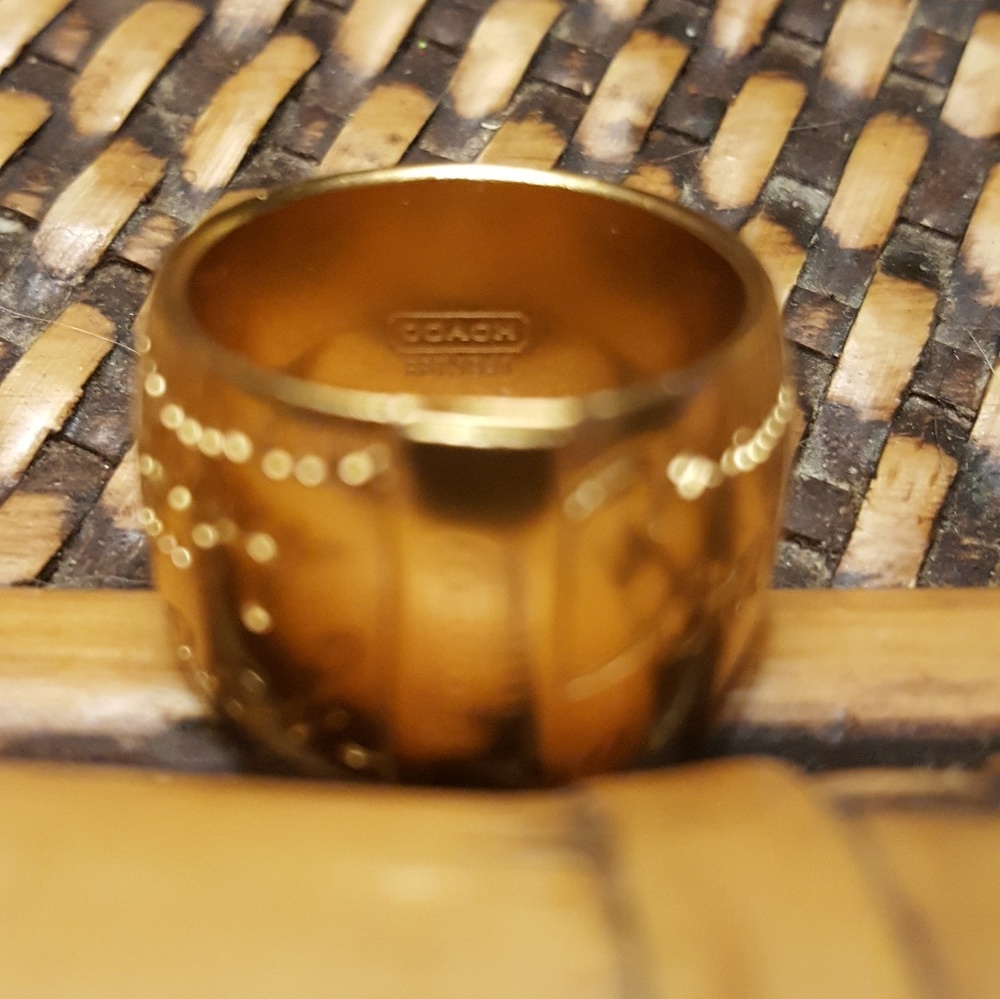 Coach ring - Picture 4 of 4